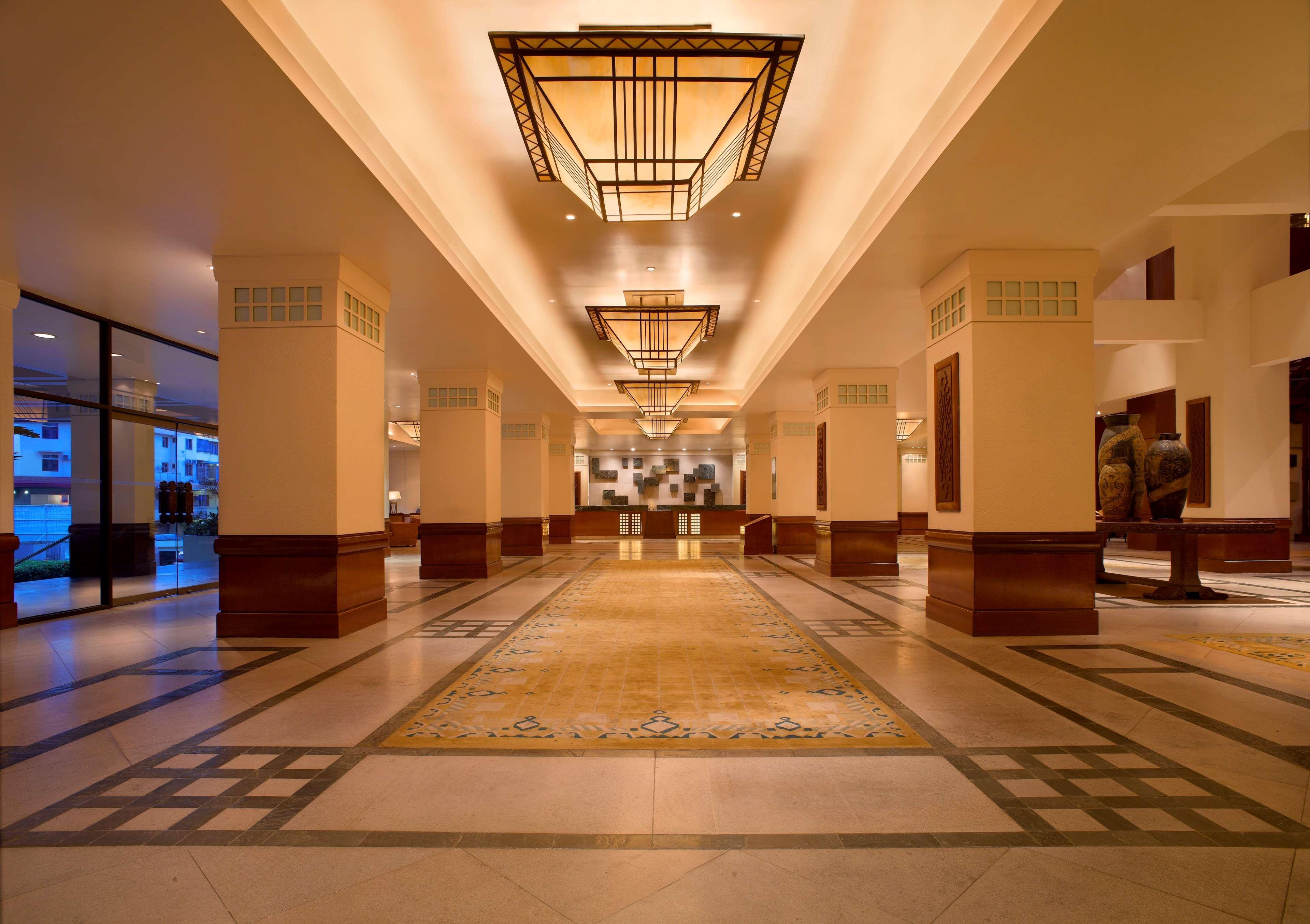 Hyatt Regency Kinabalu Hotel Kota Kinabalu Exterior foto The lobby of the hotel